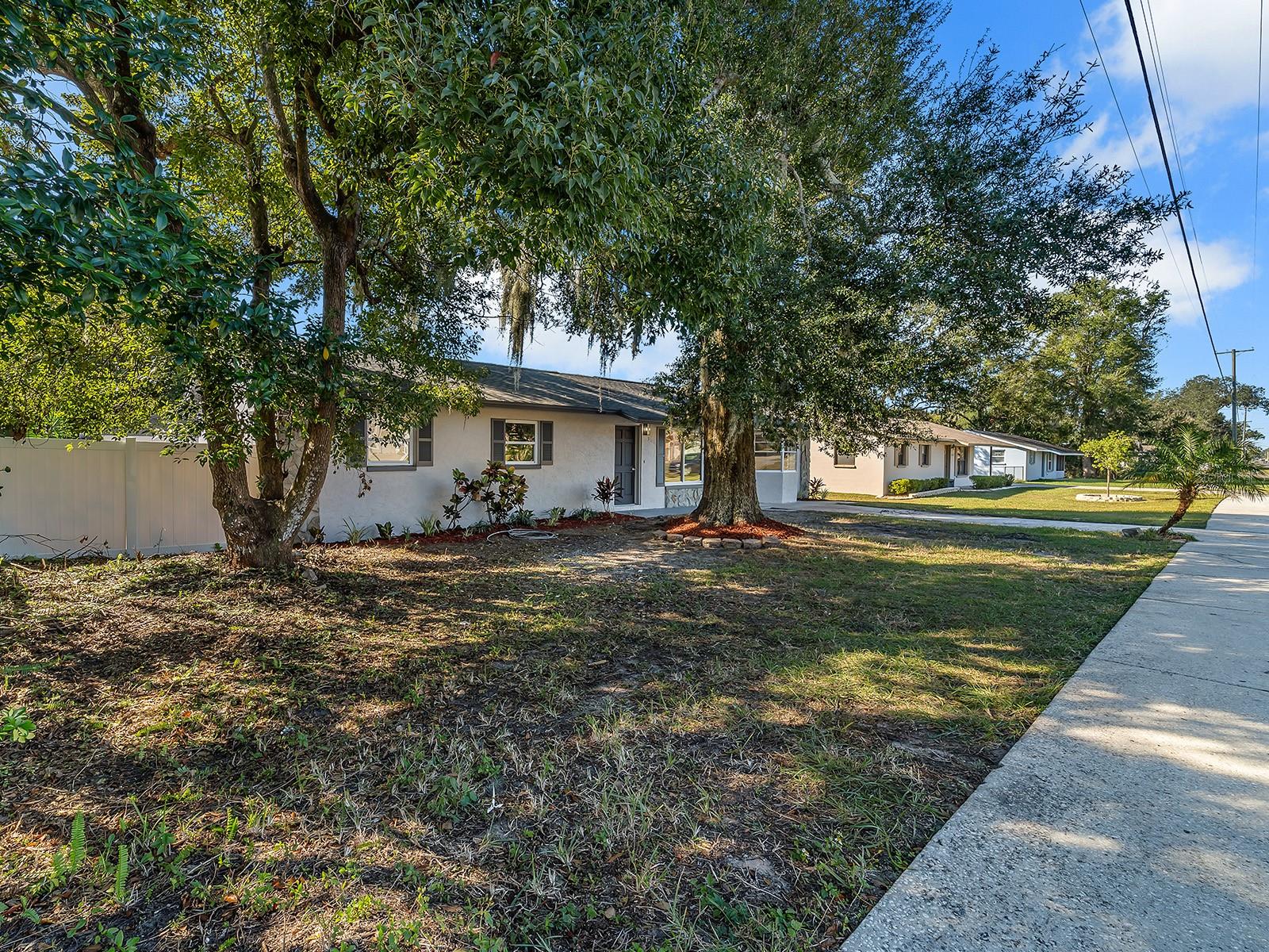 EASY ACRES - Residential