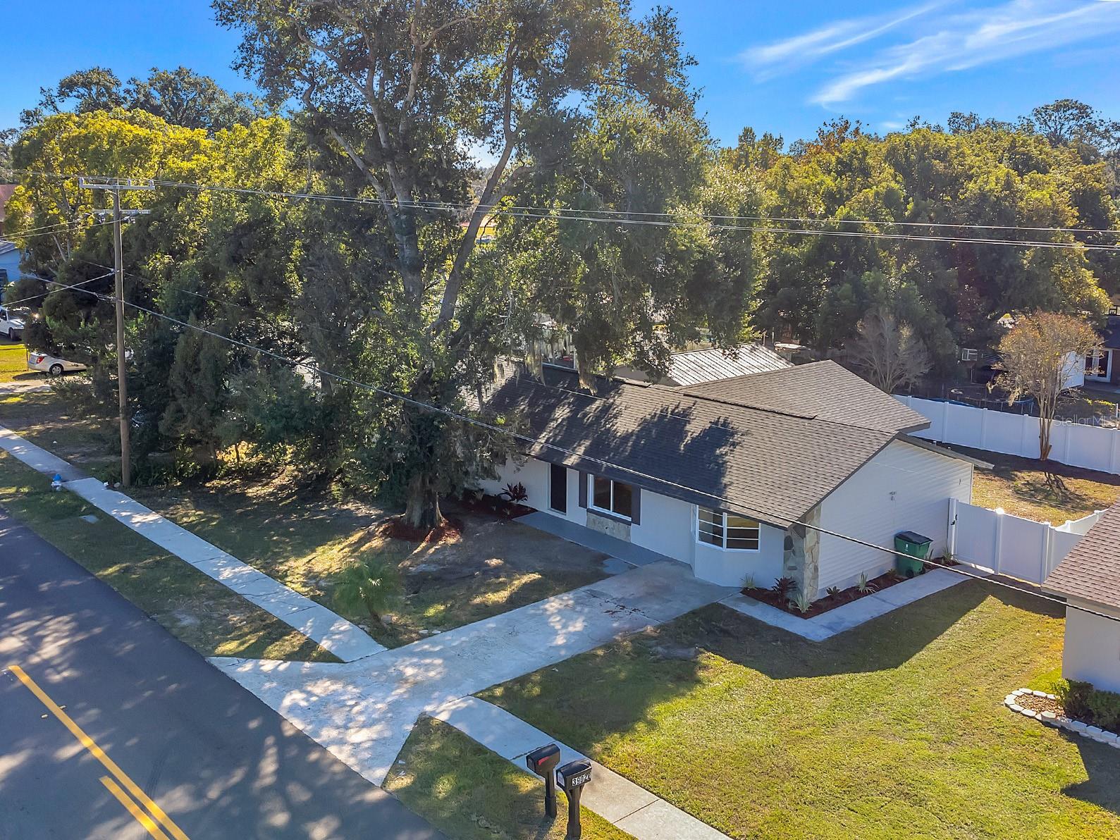 EASY ACRES - Residential