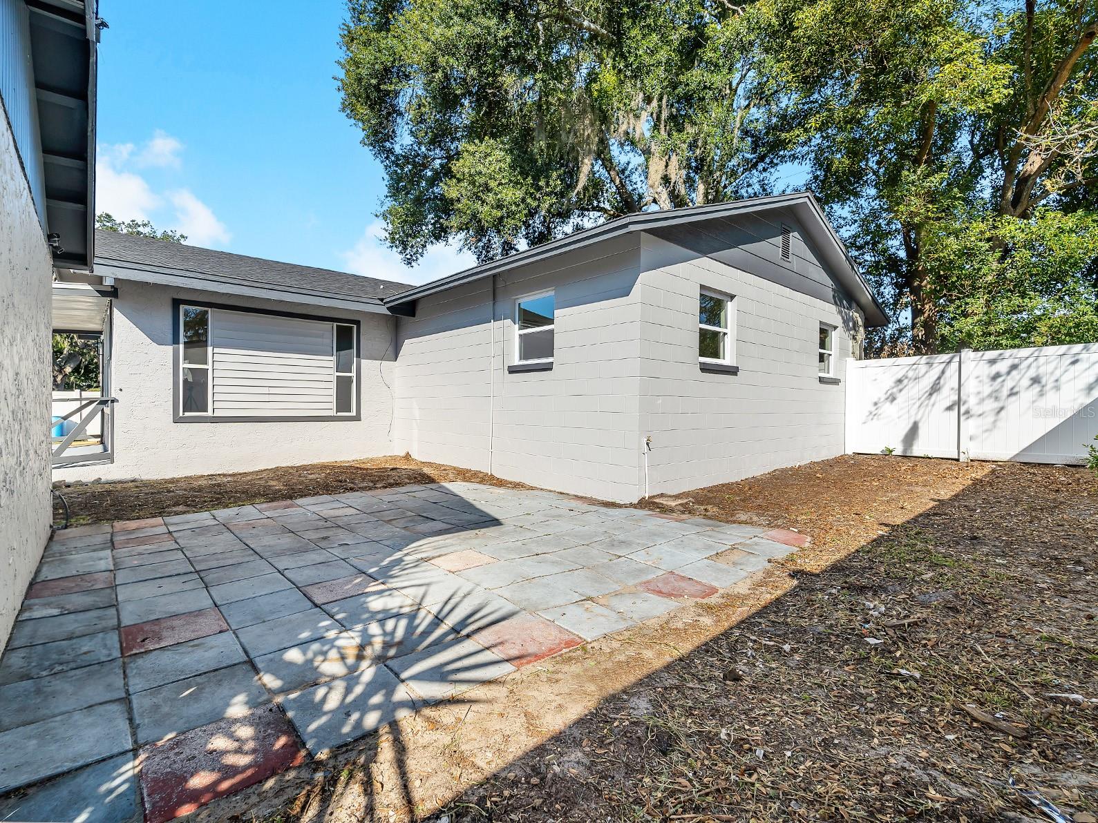 EASY ACRES - Residential