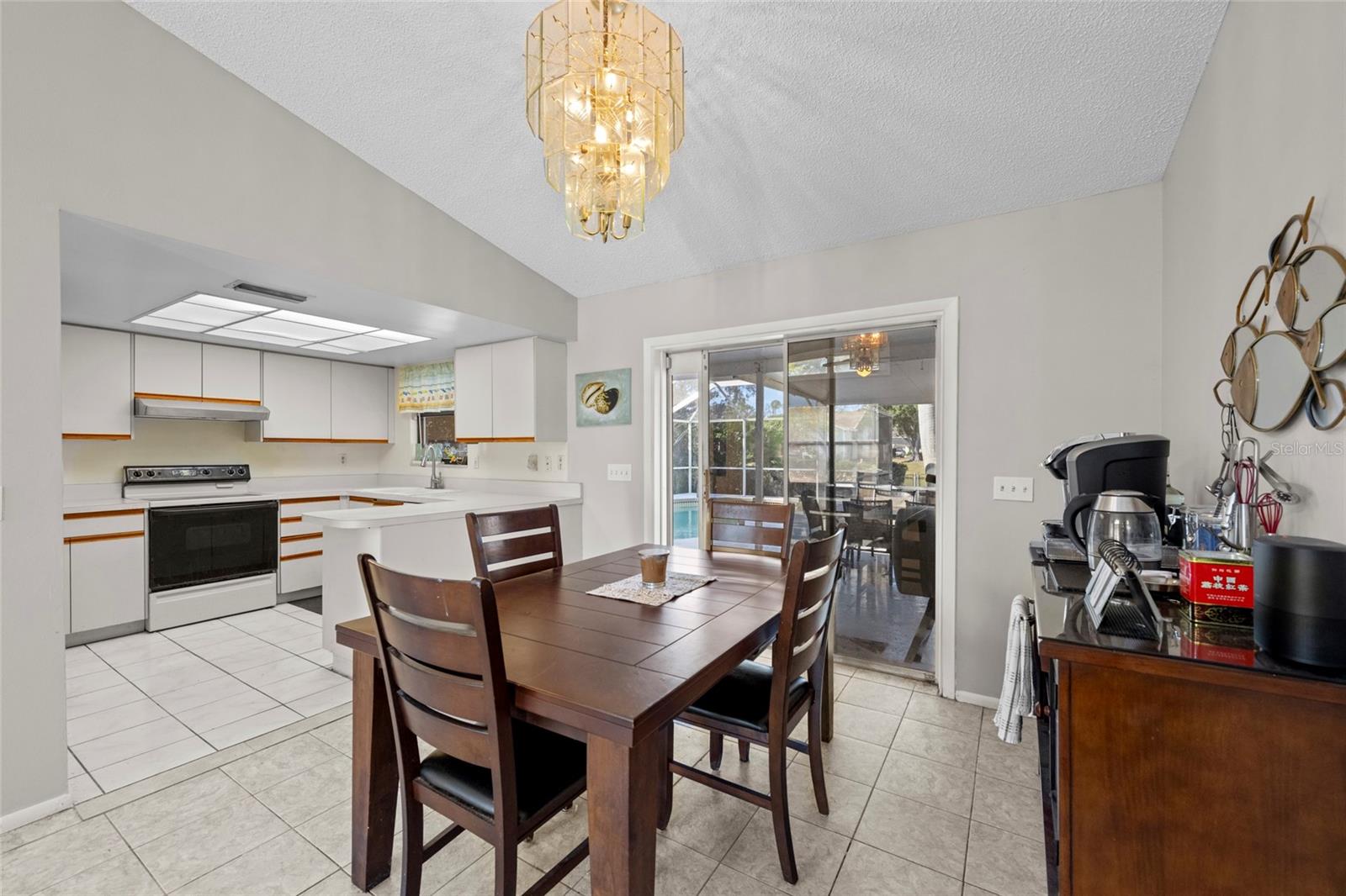 MEADOW LAKE - Residential