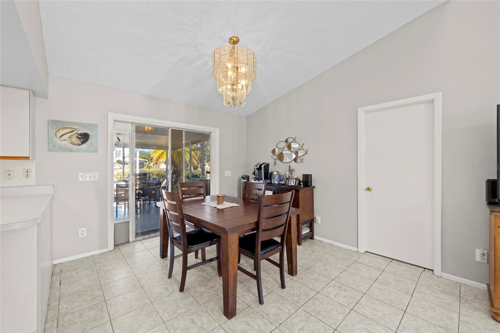 MEADOW LAKE - Residential