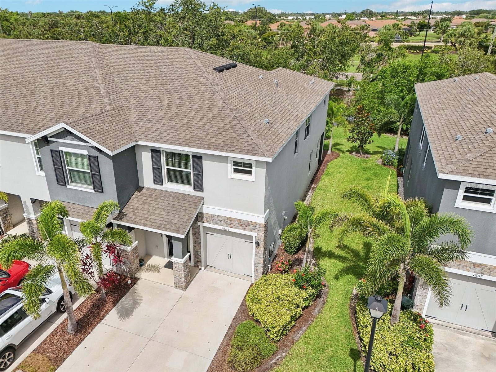 8661 DAYDREAM STREET