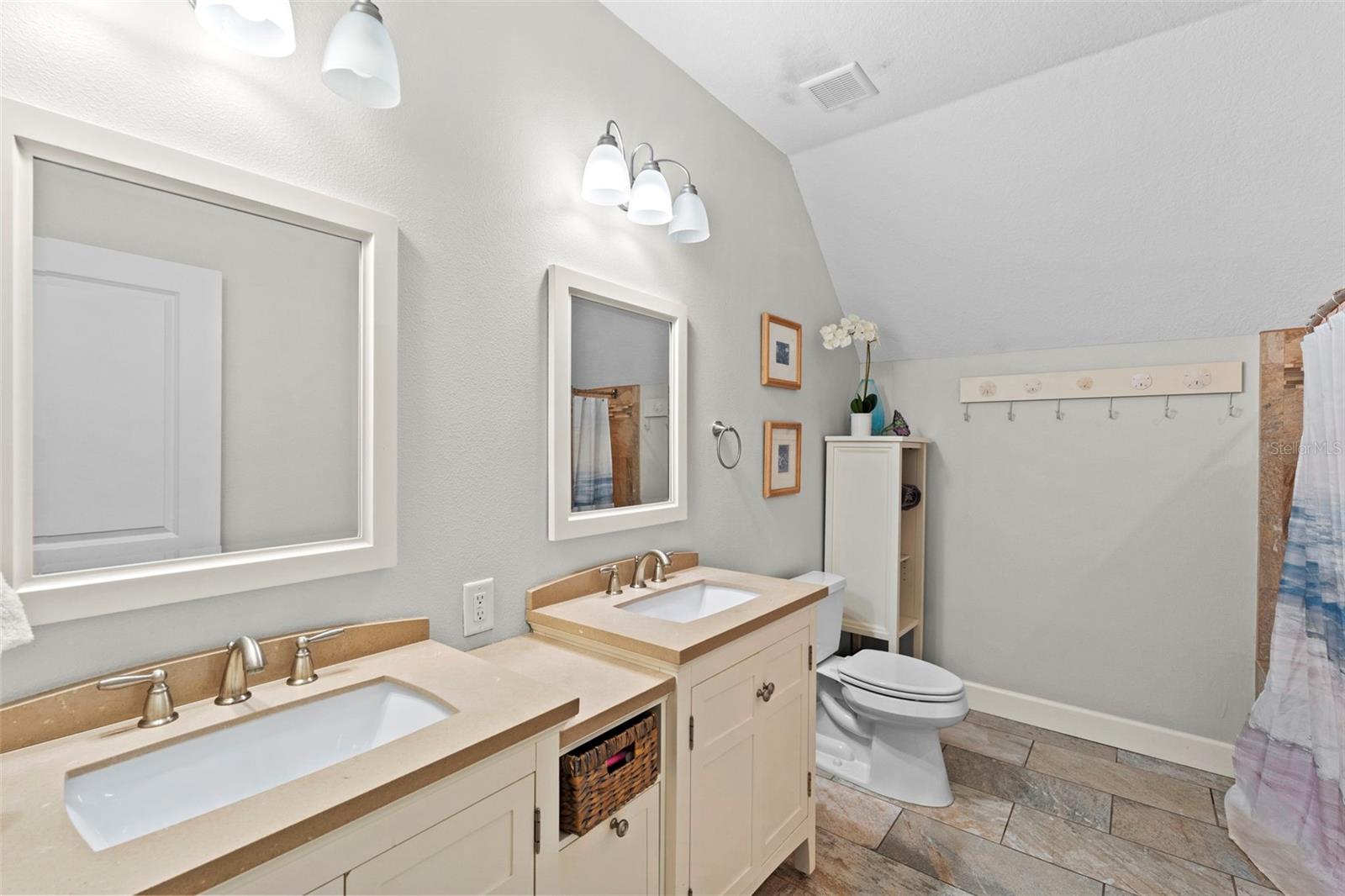 TAMPA & TARPON SPGS LAND CO - Residential