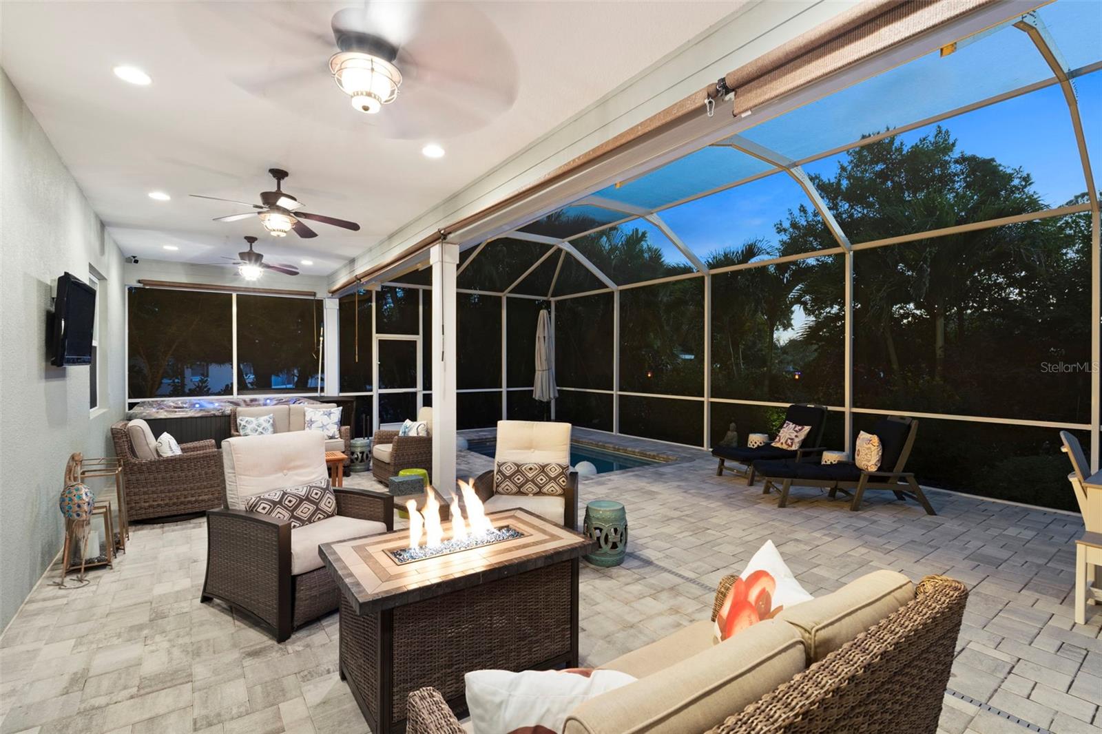 TAMPA & TARPON SPGS LAND CO - Residential