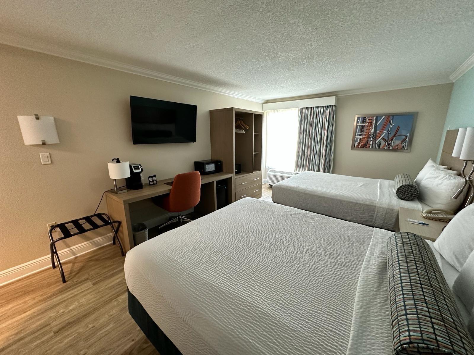 MERIDIAN PALMS COMM CONDO - Residential