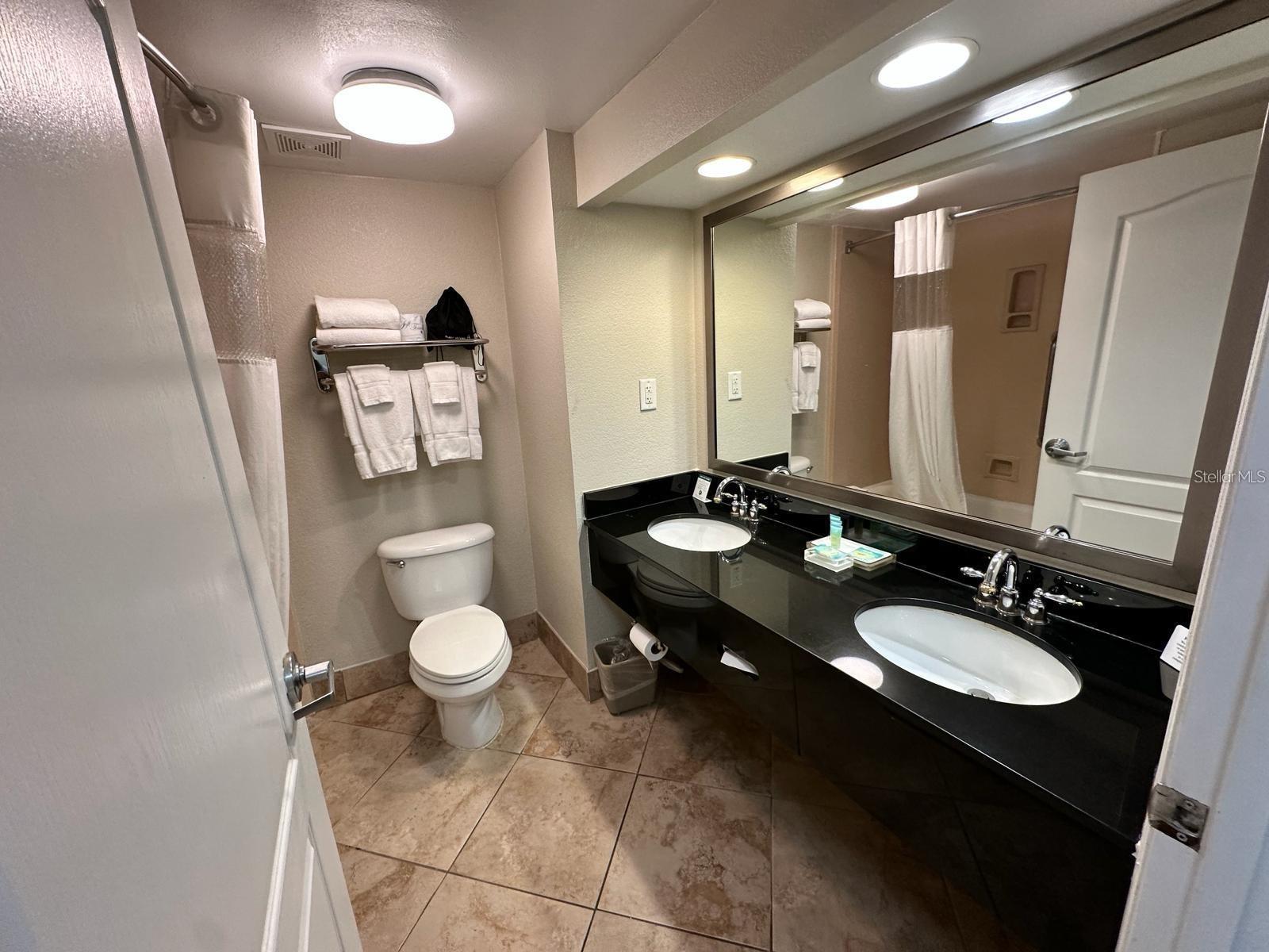 MERIDIAN PALMS COMM CONDO - Residential