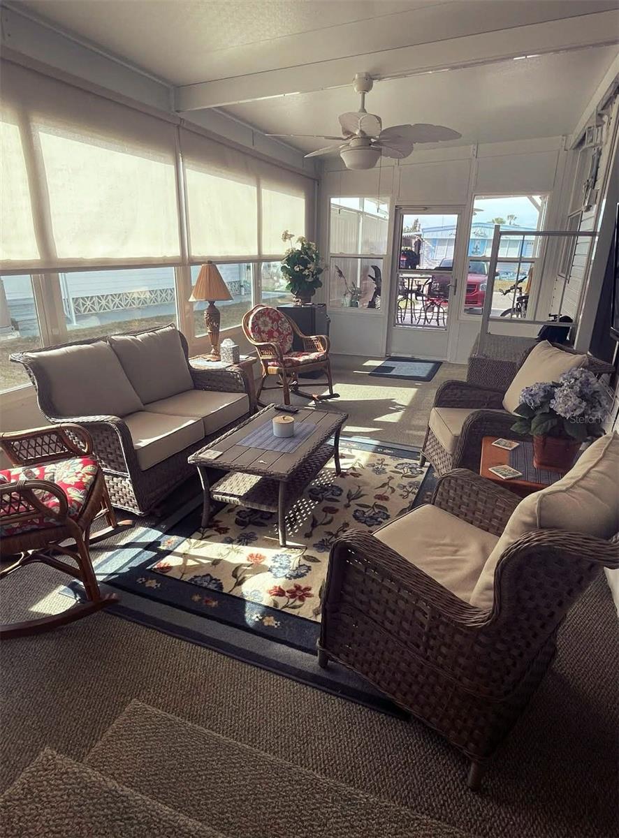 HOLIDAY PARK - Residential