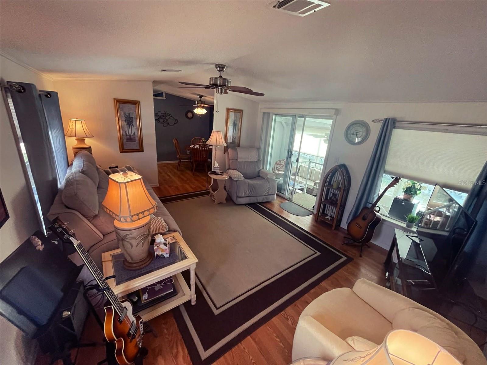 HOLIDAY PARK - Residential