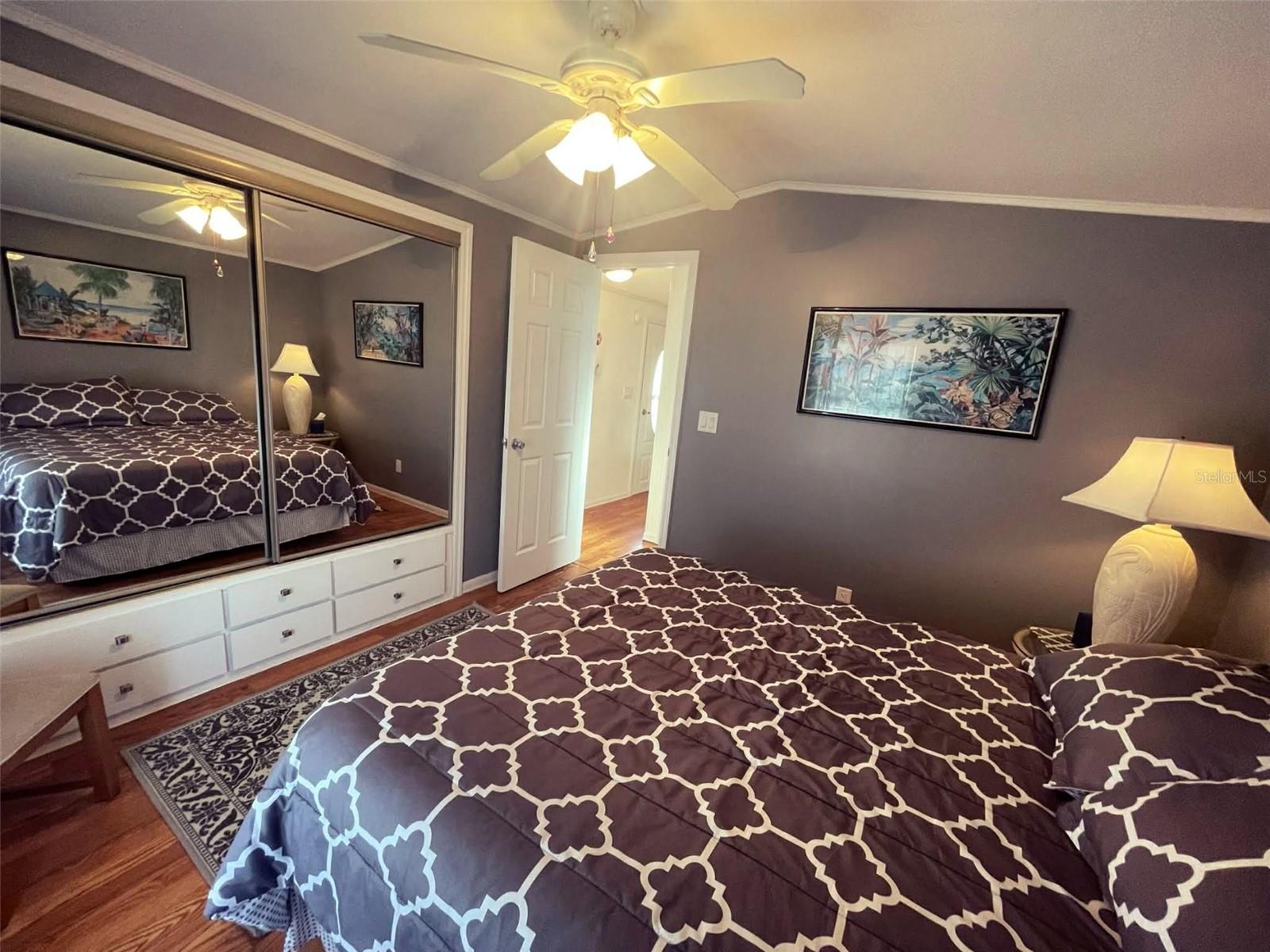 HOLIDAY PARK - Residential