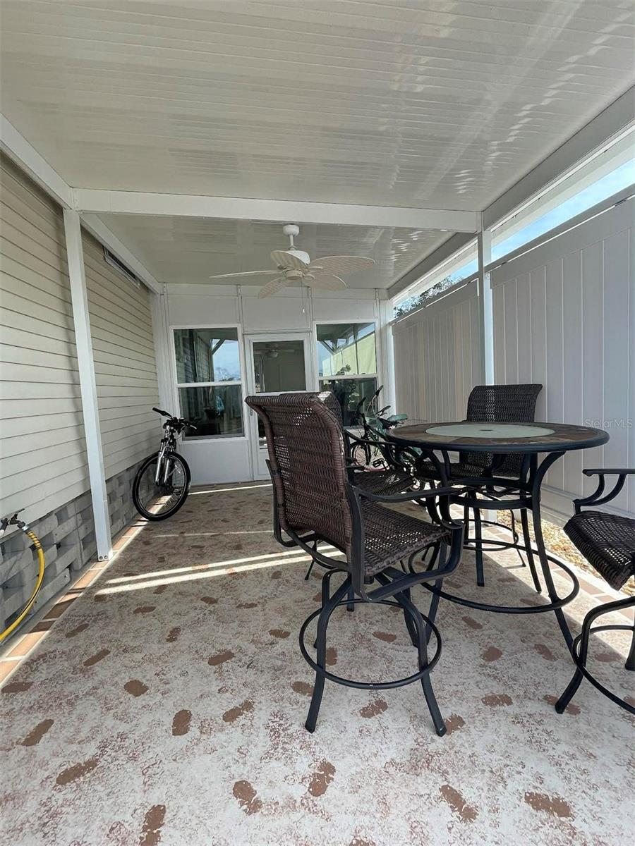 HOLIDAY PARK - Residential