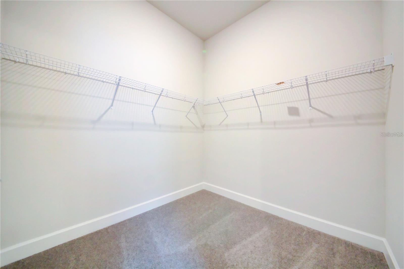 ABBEY GLEN - Residential