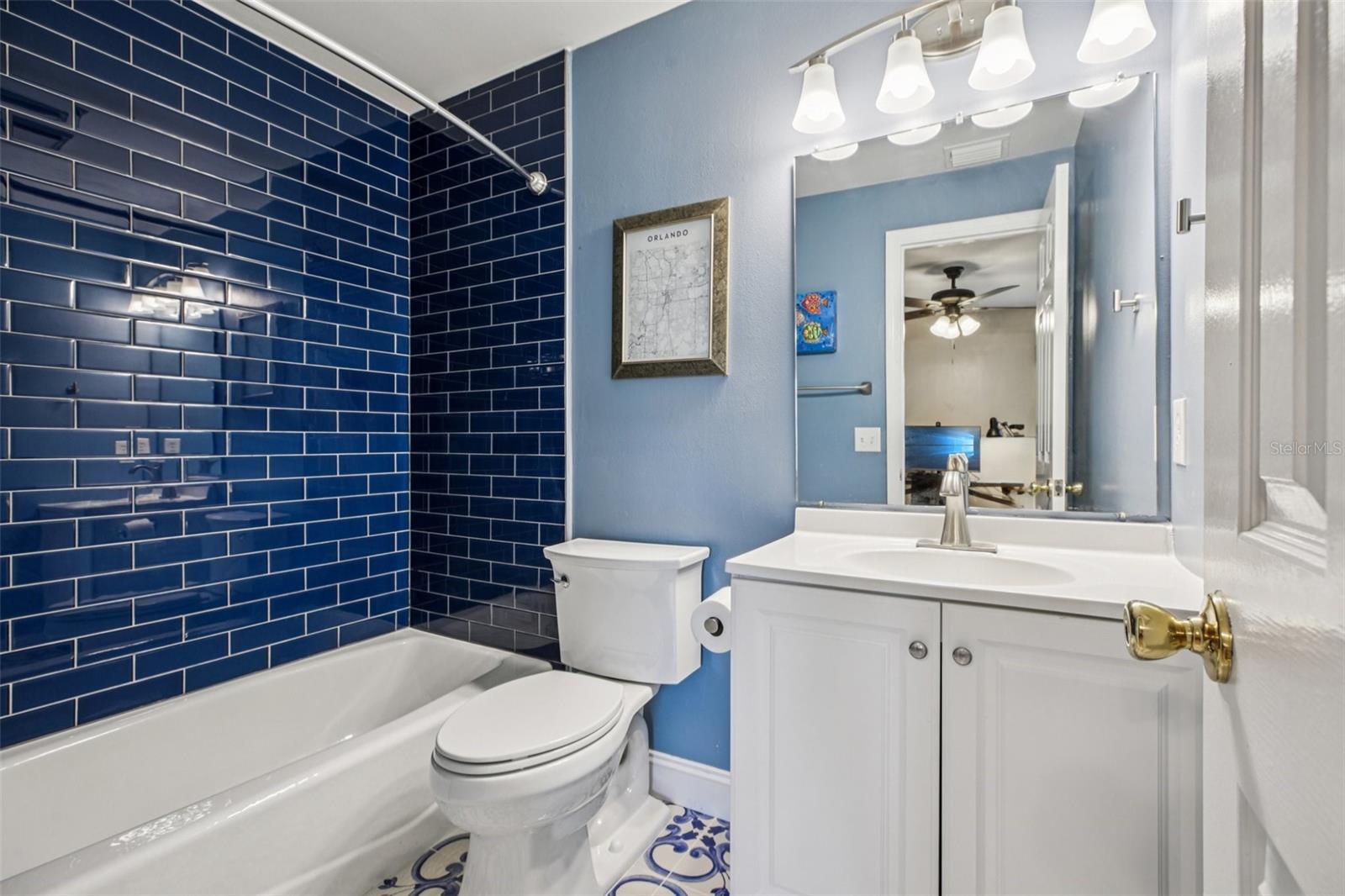 CHARLES TOWNE - Residential