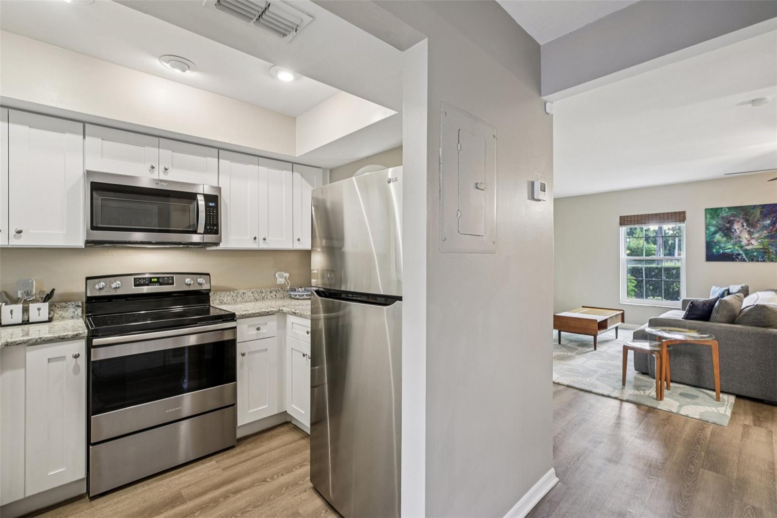 CHARLES TOWNE - Residential