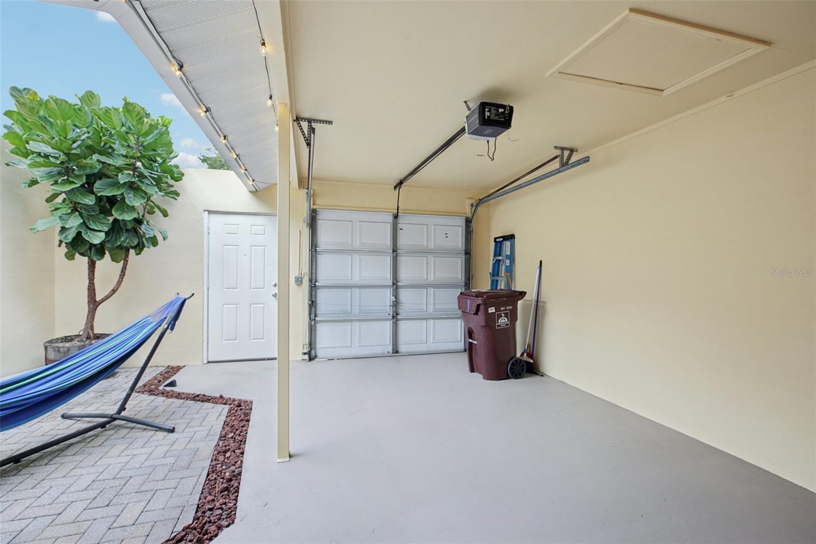 CHARLES TOWNE - Residential