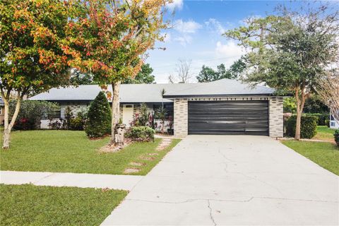 Photo of 937 Chickadee Drive, Port Orange, FL 32127 (MLS # NS1087100)