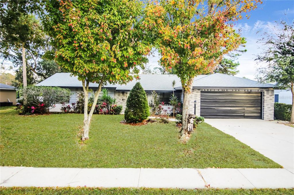 Photo of 937 Chickadee Drive, Port Orange, FL 32127 (MLS # NS1087100)