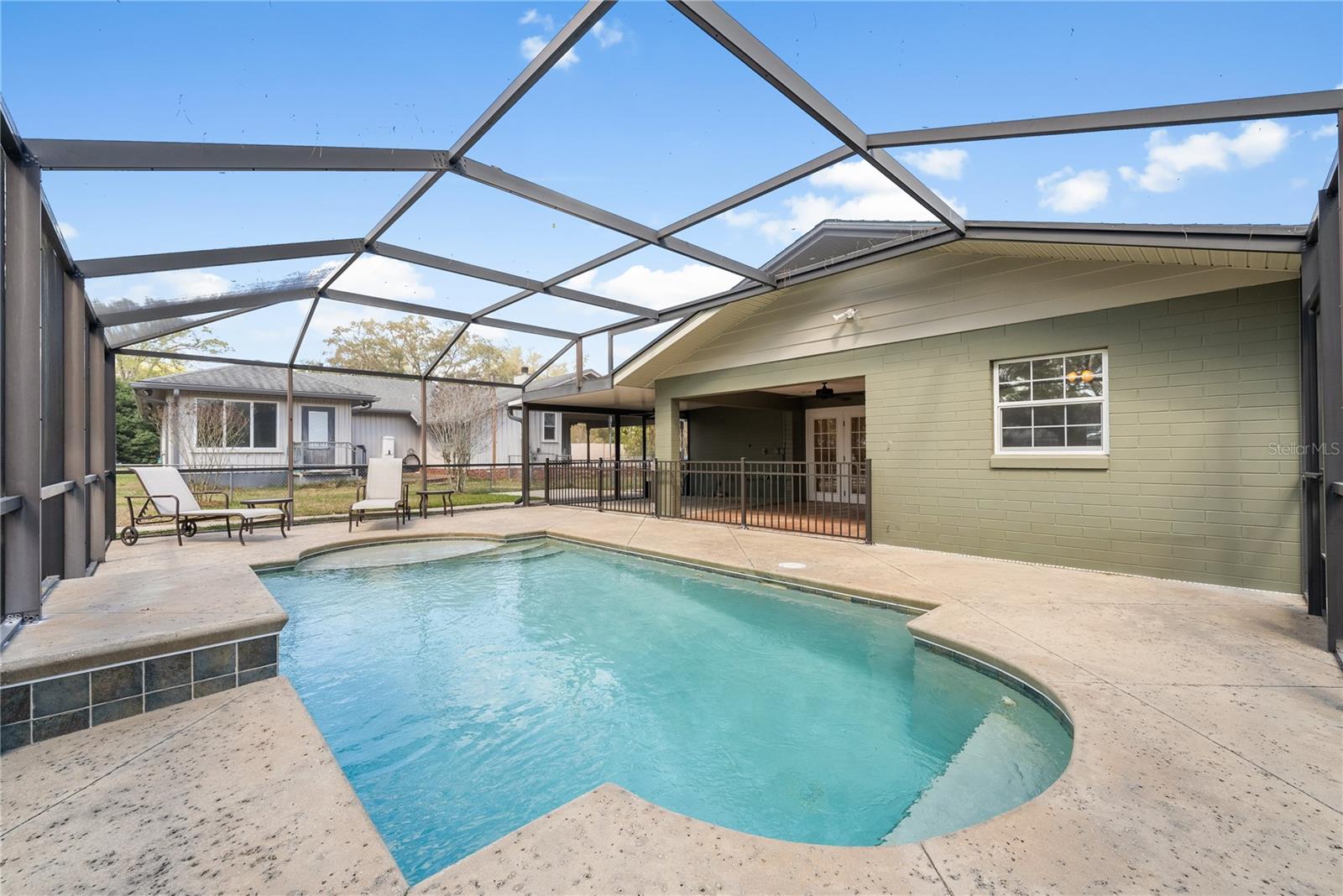 HERITAGE HILLS REP - Residential