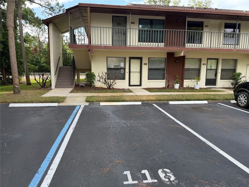 Photo of 112 Lacosta Lane #116, Daytona Beach, FL 32114 (MLS # V4948868)