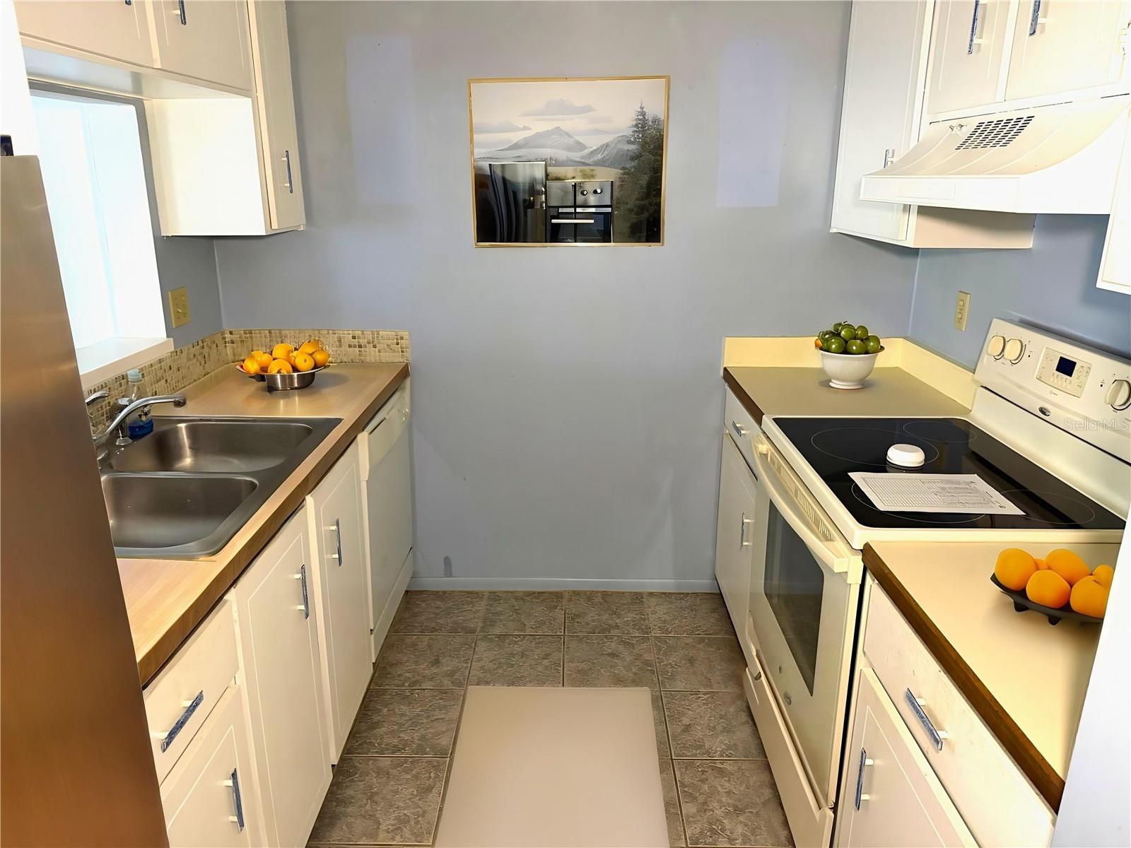 INDIGO WOODS EAST CONDO PH 01 - Residential