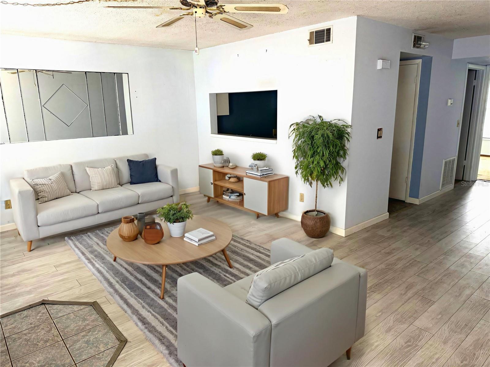 INDIGO WOODS EAST CONDO PH 01 - Residential