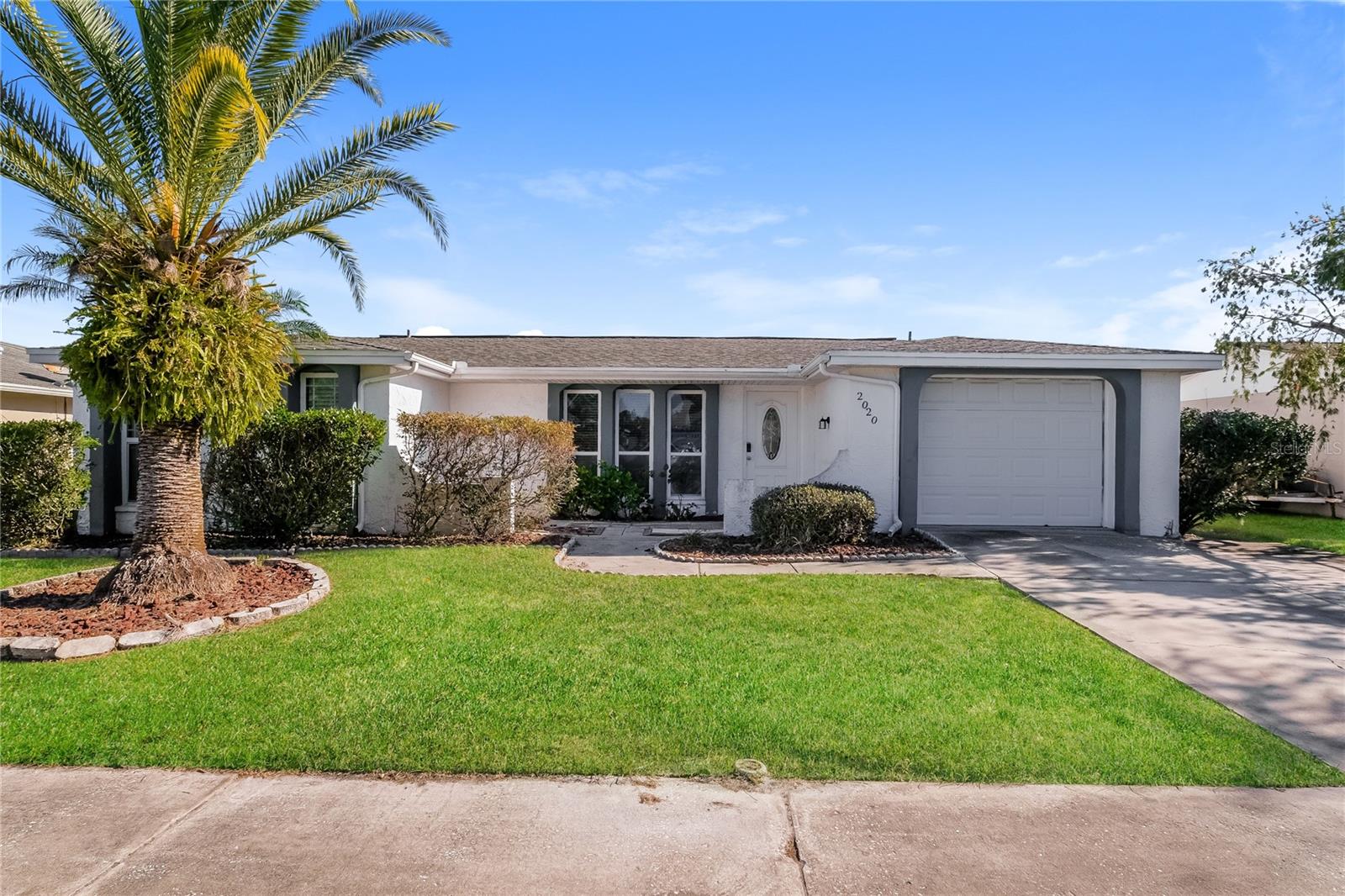 FOREST HILLS EAST - Residential Lease