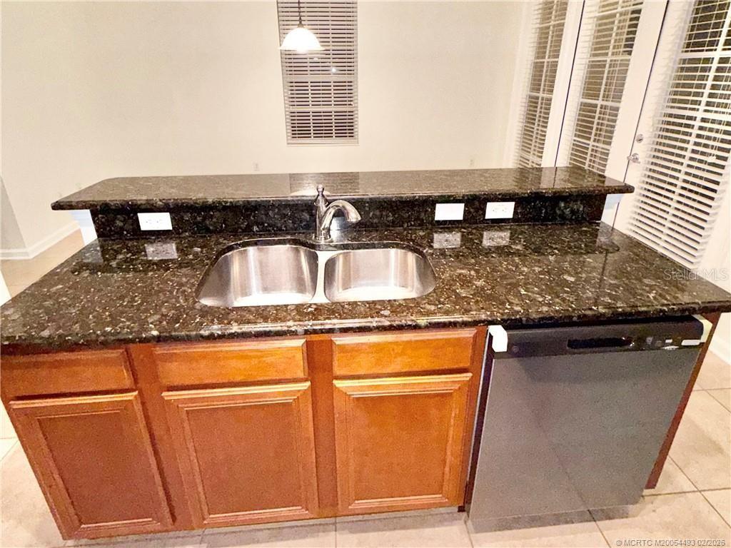 LAKE SAWYER SOUTH PH 03 - Residential