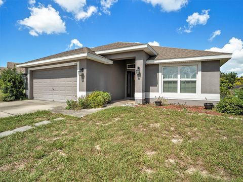 A home in WINTER HAVEN