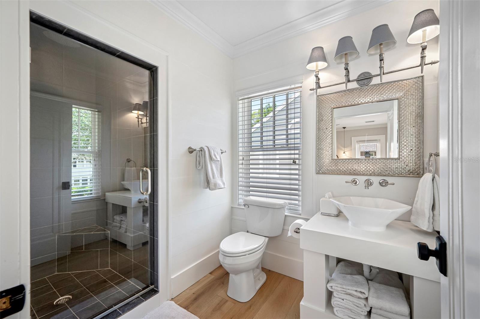 NEW SUBURB BEAUTIFUL - Residential