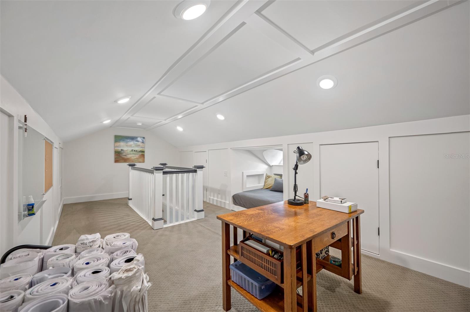 NEW SUBURB BEAUTIFUL - Residential