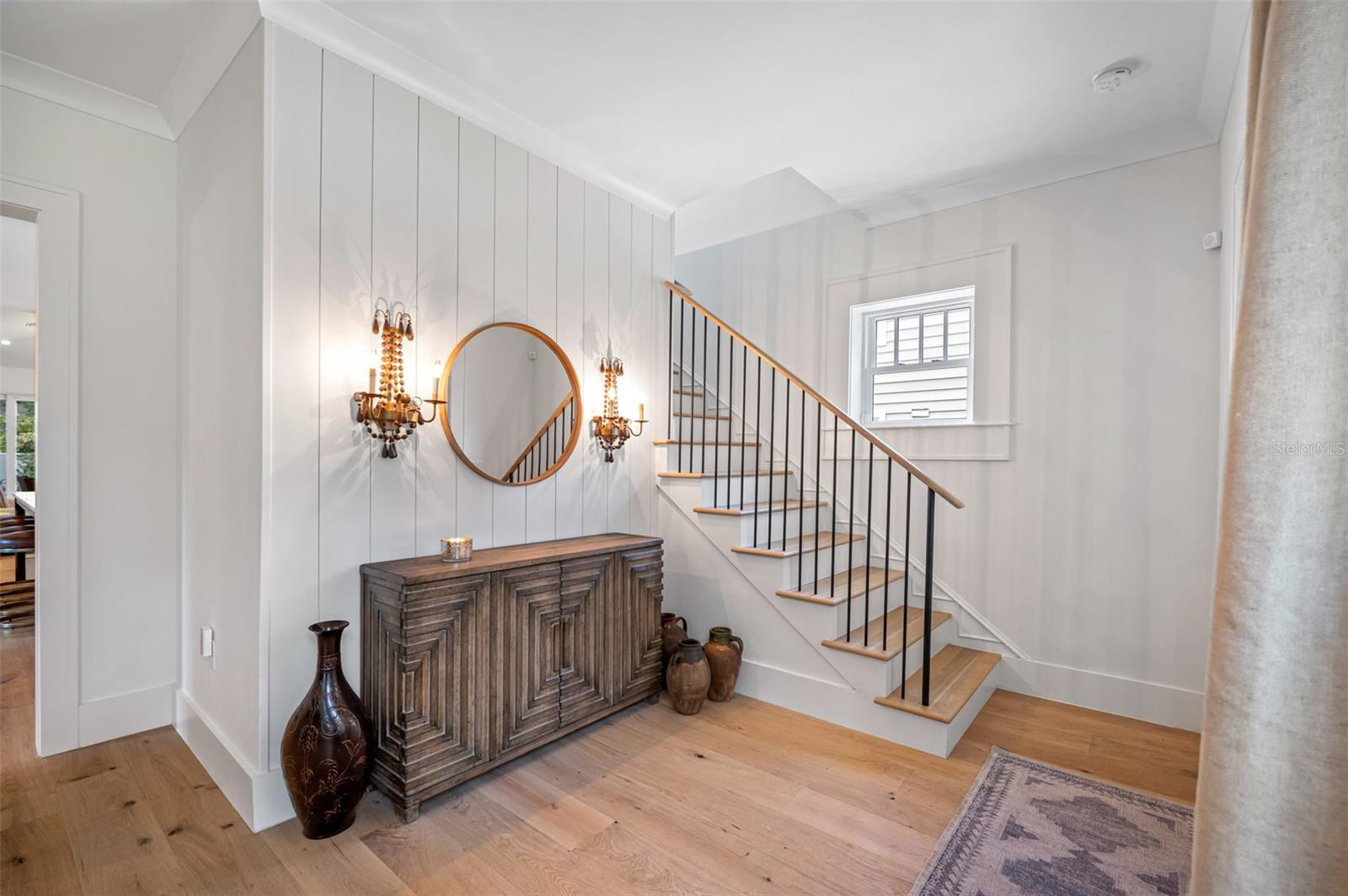 NEW SUBURB BEAUTIFUL - Residential