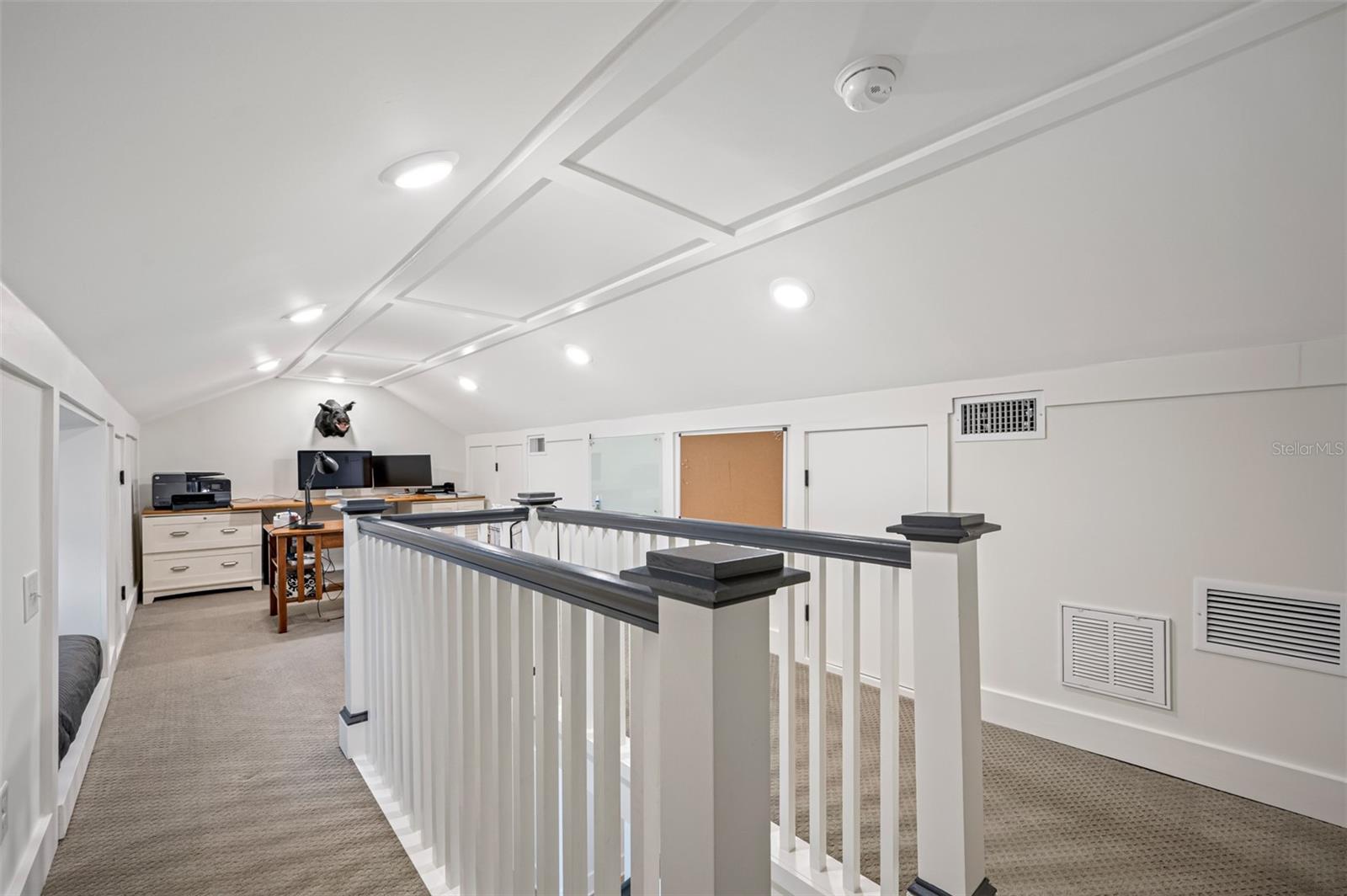 NEW SUBURB BEAUTIFUL - Residential