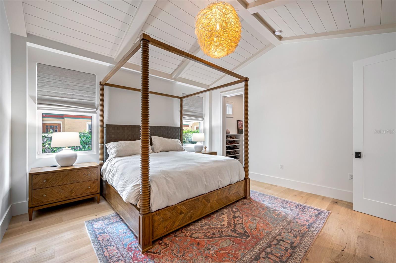 NEW SUBURB BEAUTIFUL - Residential