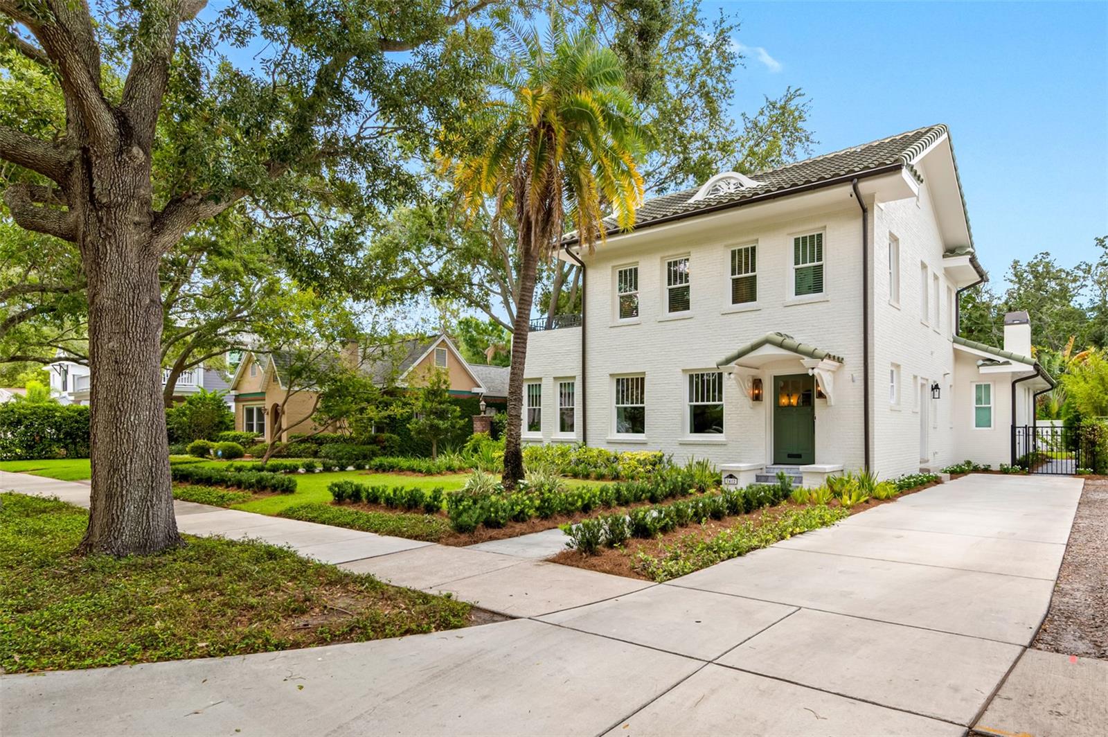 NEW SUBURB BEAUTIFUL - Residential