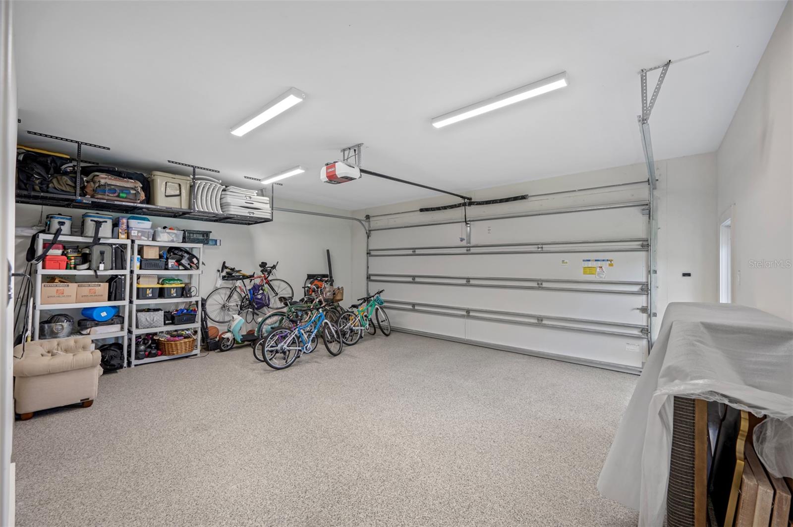 NEW SUBURB BEAUTIFUL - Residential