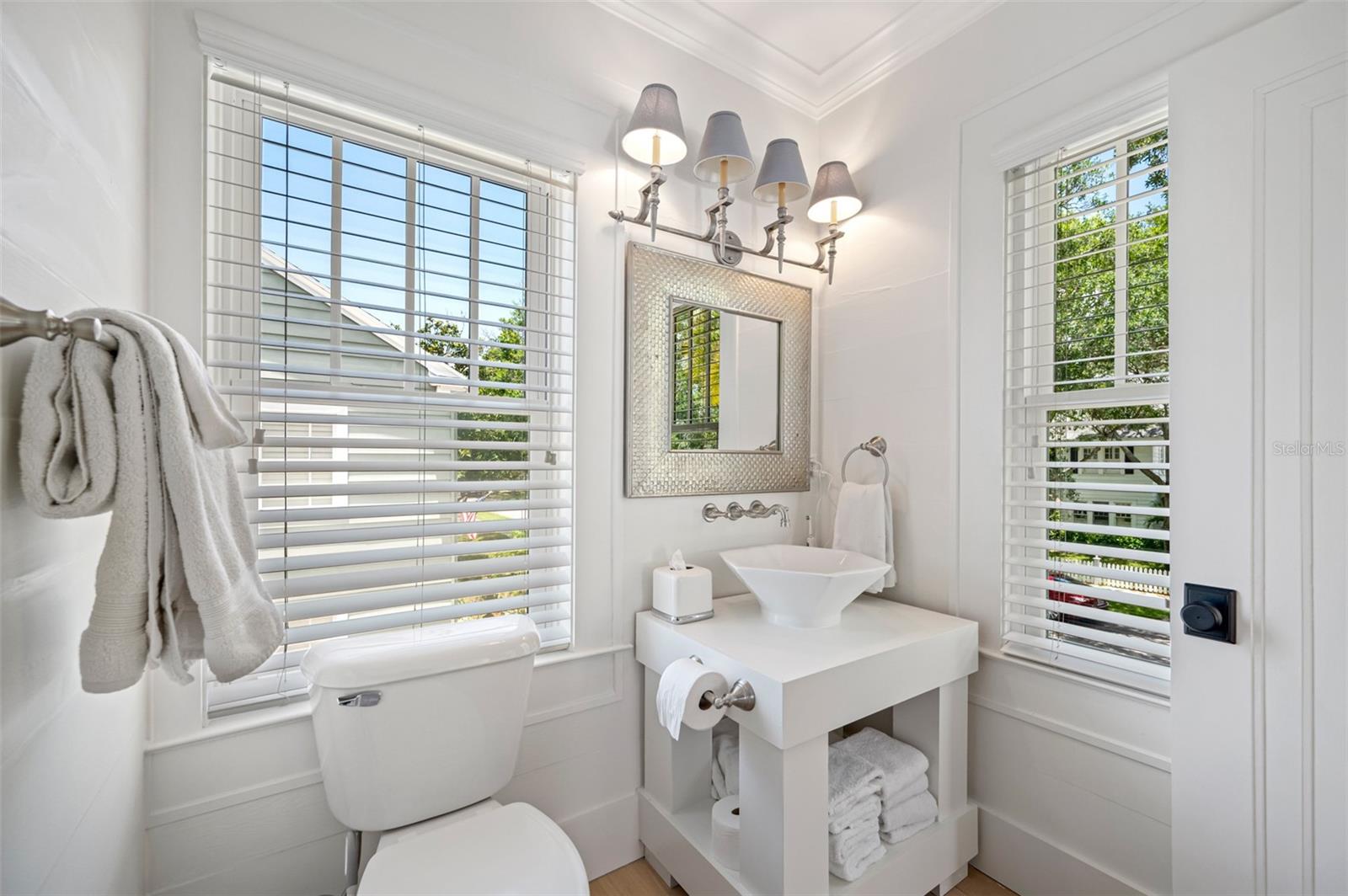 NEW SUBURB BEAUTIFUL - Residential