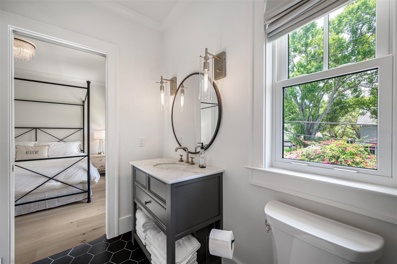 NEW SUBURB BEAUTIFUL - Residential