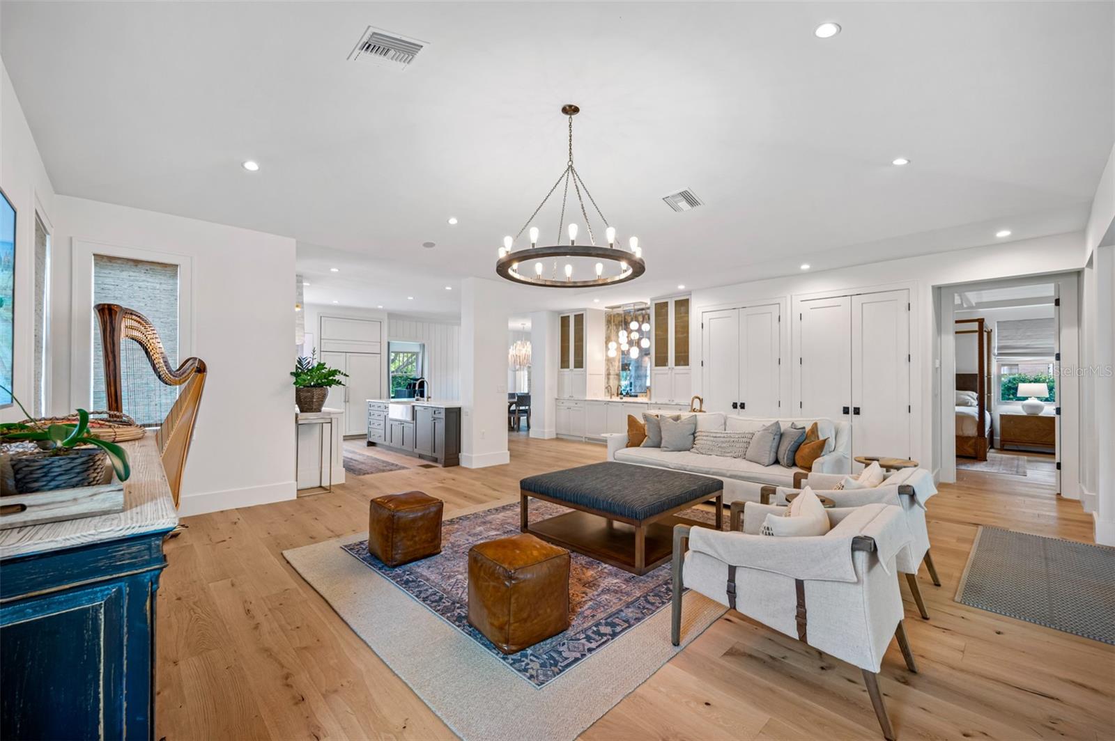 NEW SUBURB BEAUTIFUL - Residential