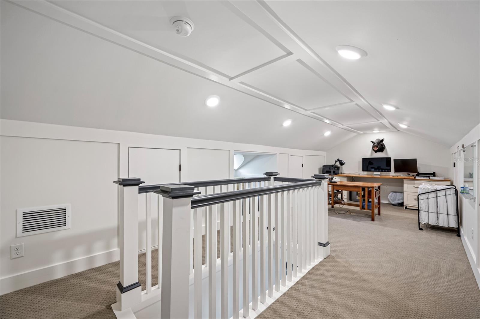 NEW SUBURB BEAUTIFUL - Residential