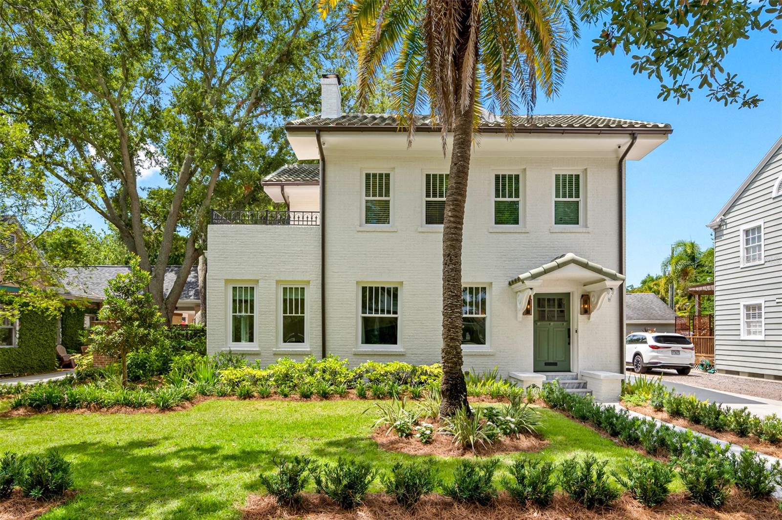 NEW SUBURB BEAUTIFUL - Residential