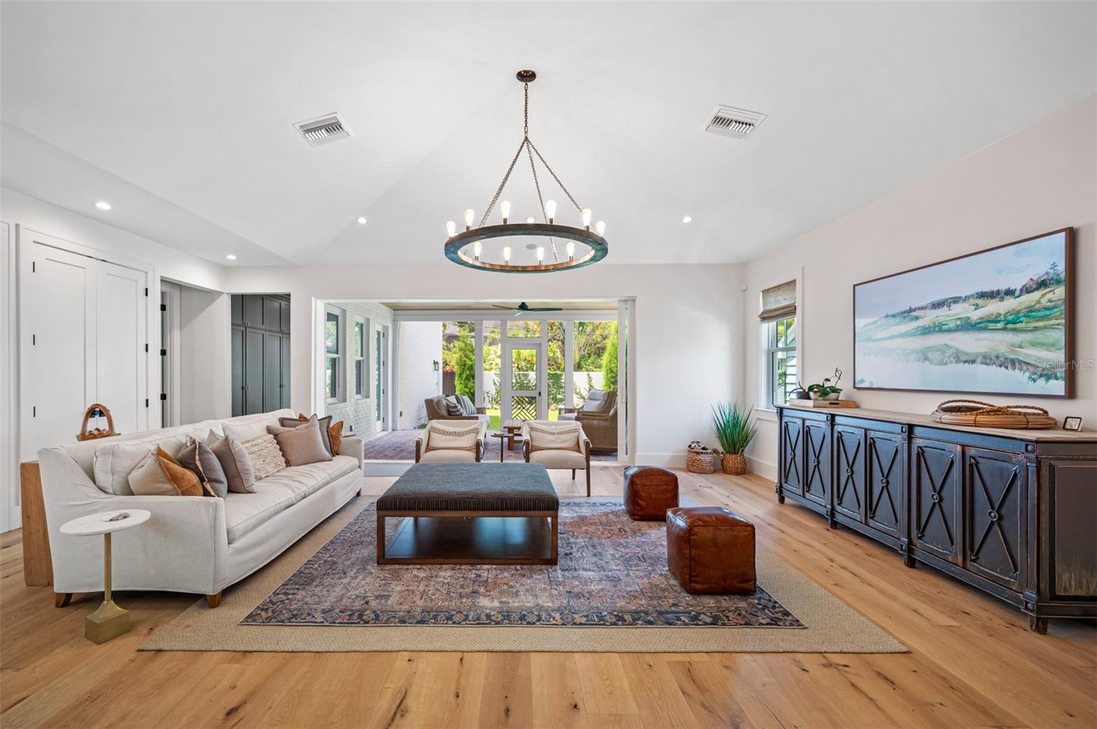 NEW SUBURB BEAUTIFUL - Residential