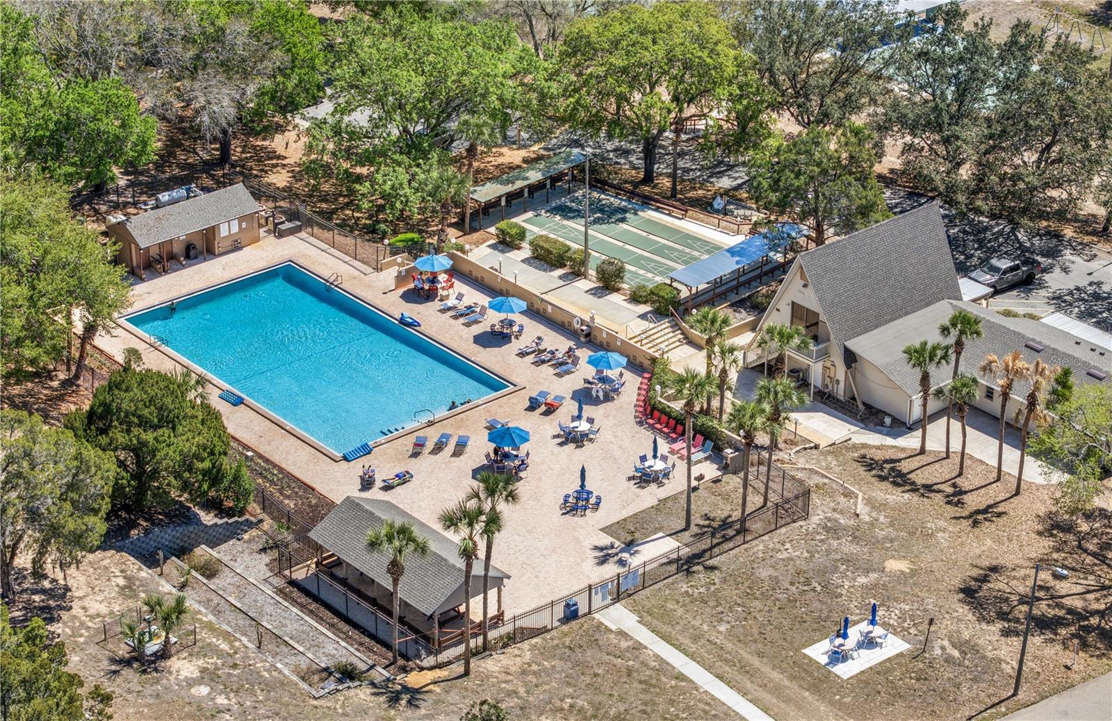 VACATION VILLAGE - Residential