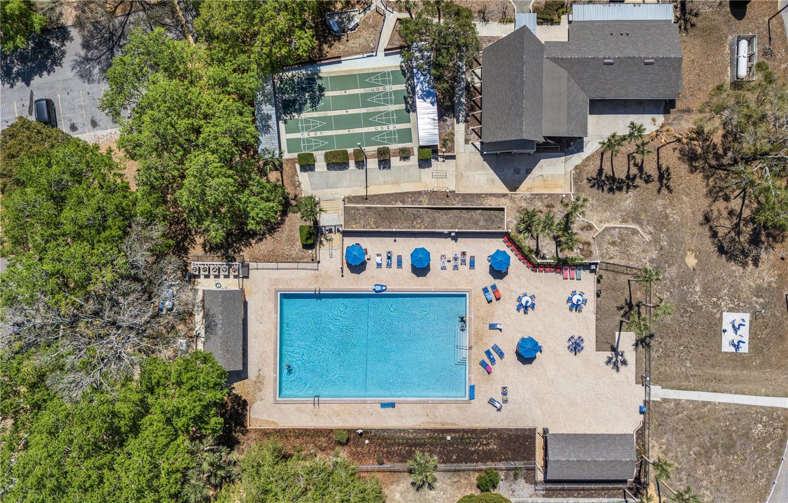 VACATION VILLAGE - Residential