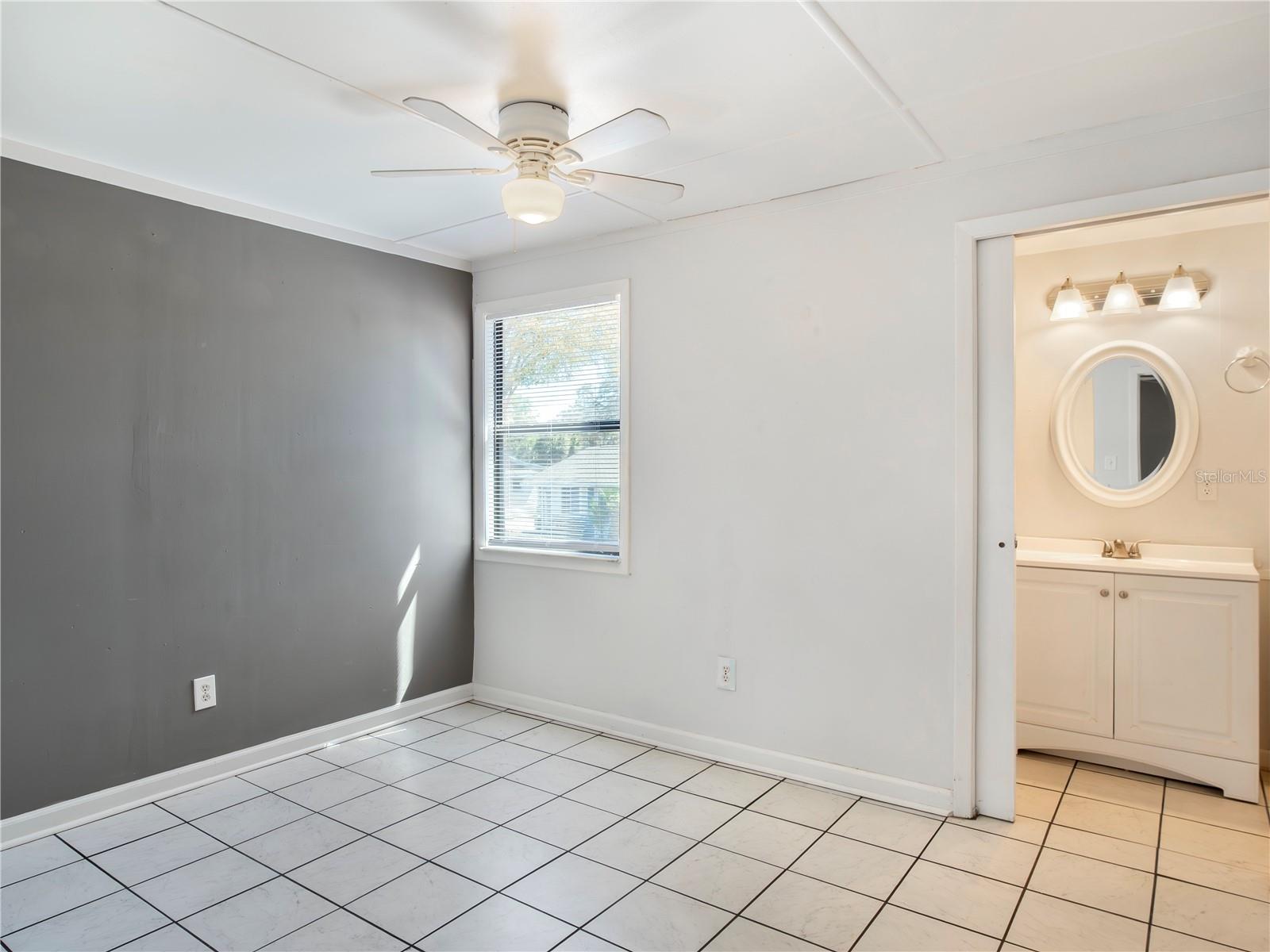 VACATION VILLAGE - Residential