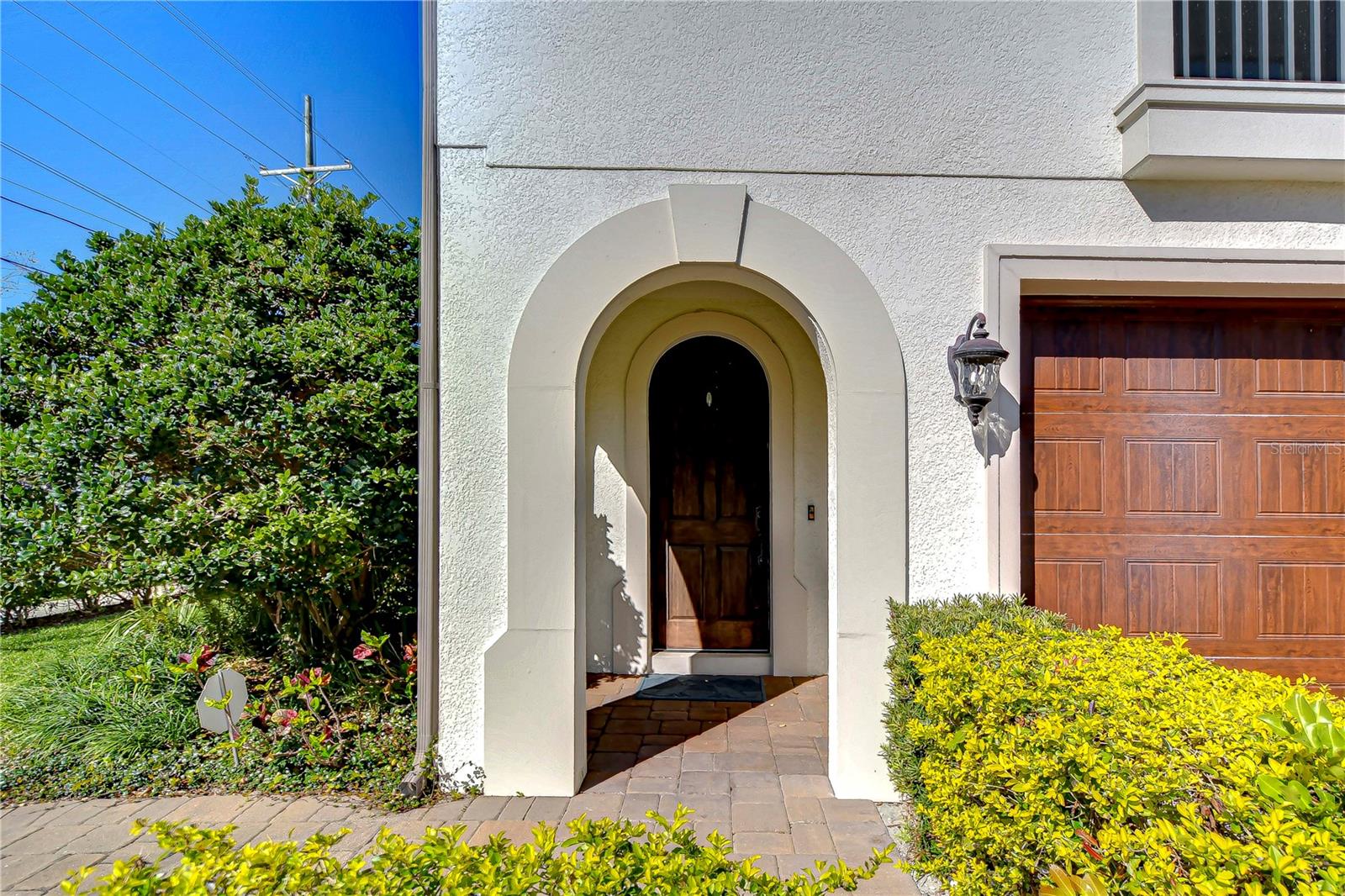 3215 W DE LEON STREET 6
