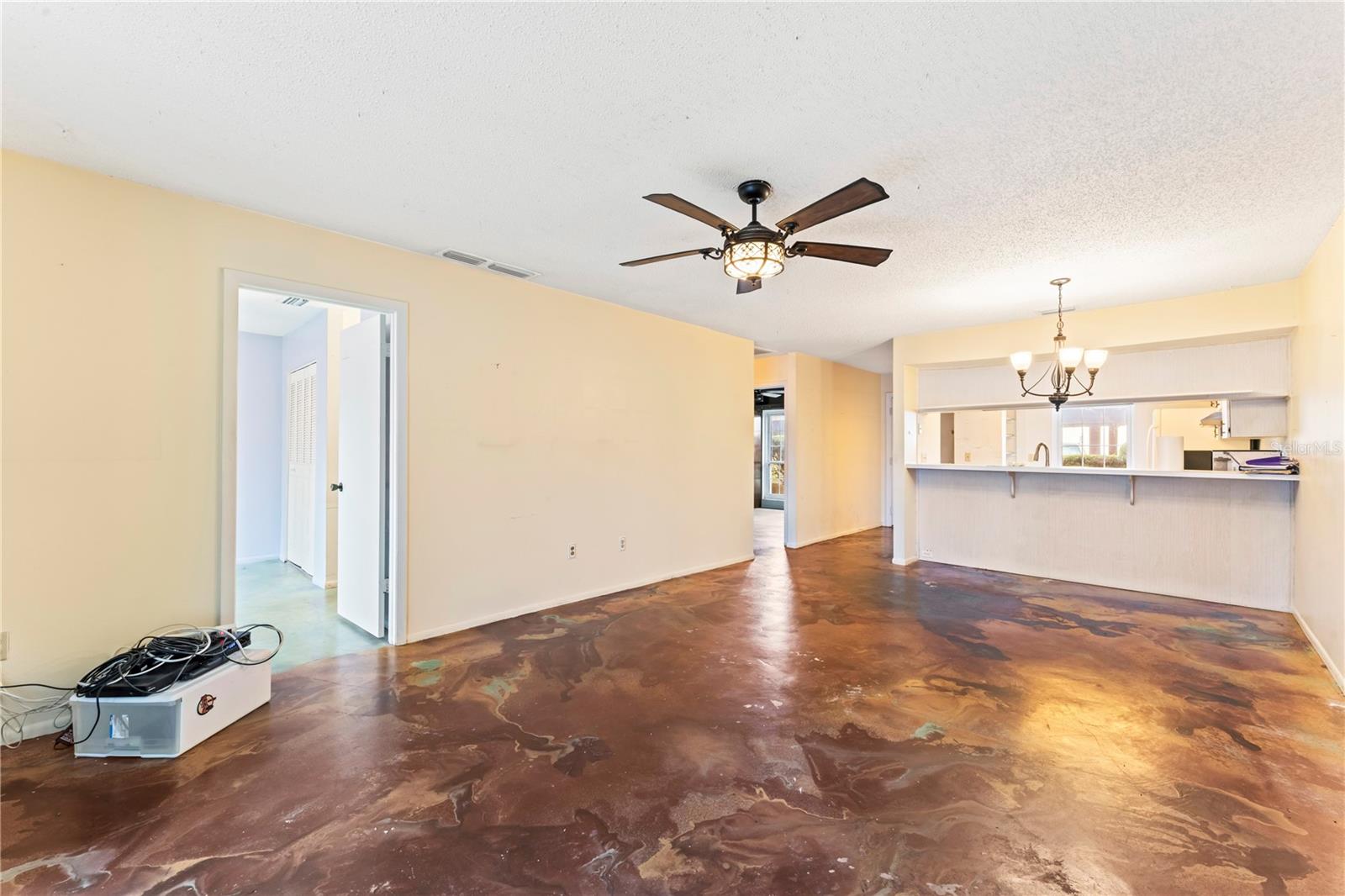 VILLA NUEVA CONDO - Residential