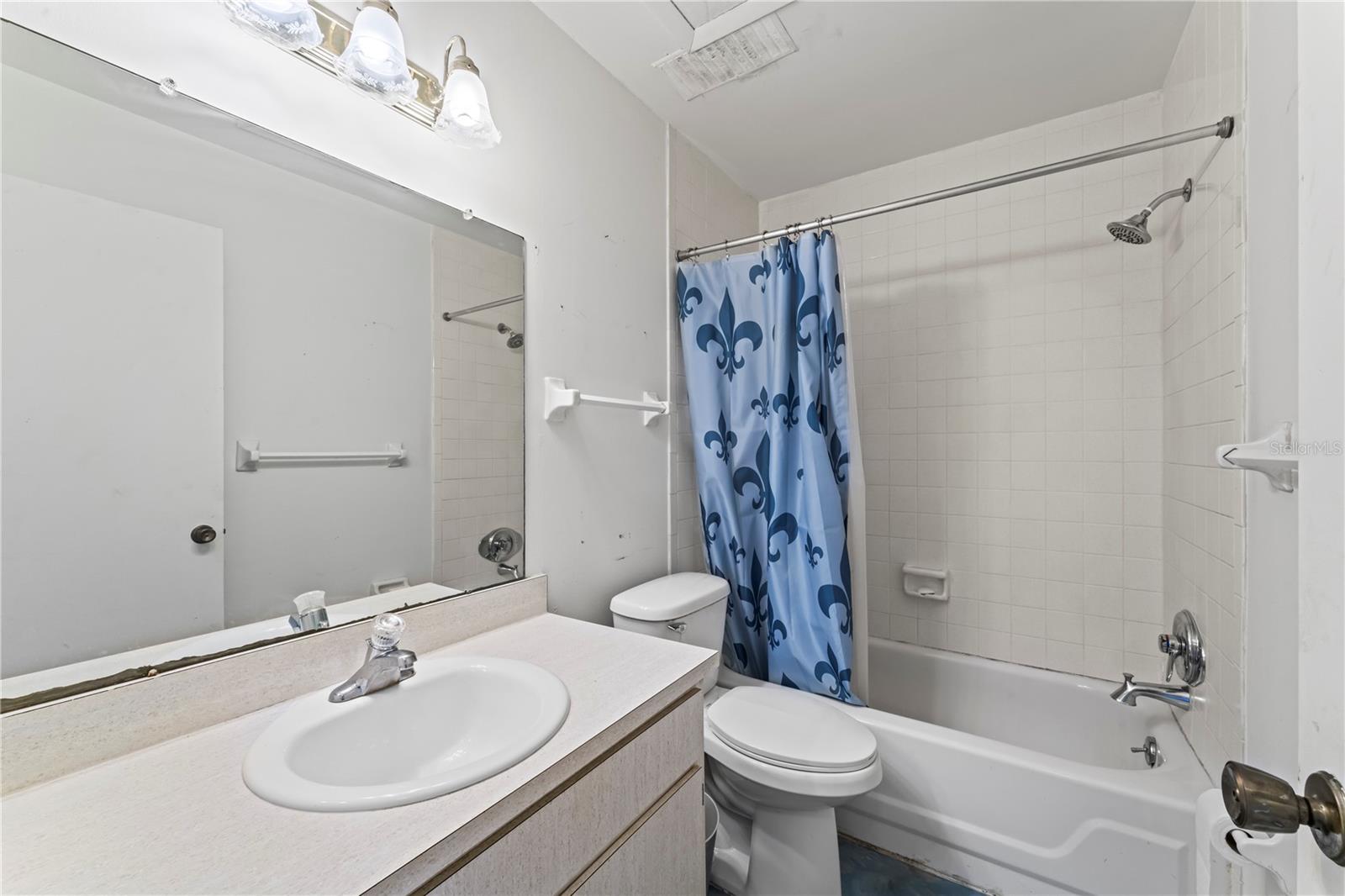 VILLA NUEVA CONDO - Residential