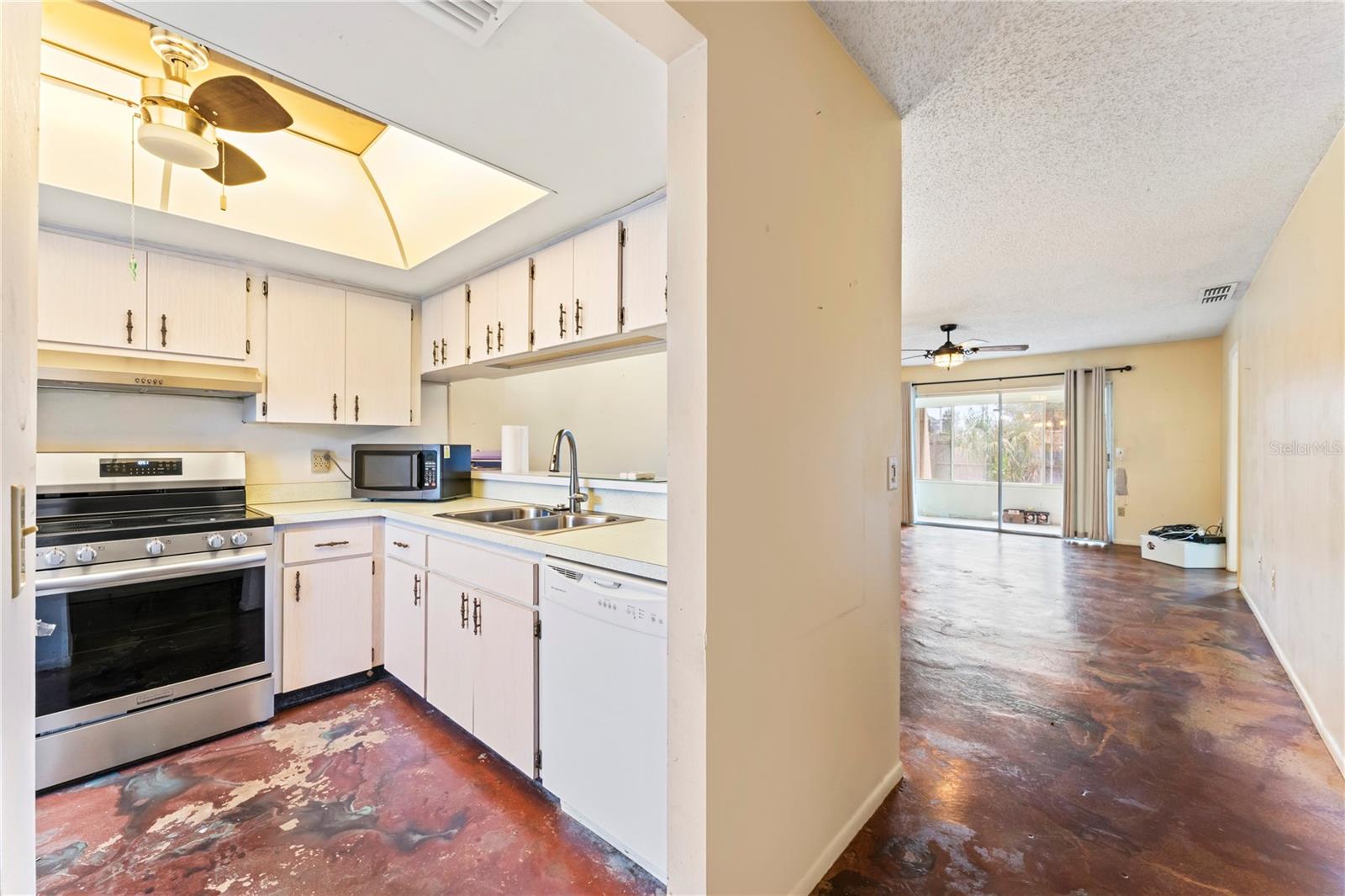 VILLA NUEVA CONDO - Residential