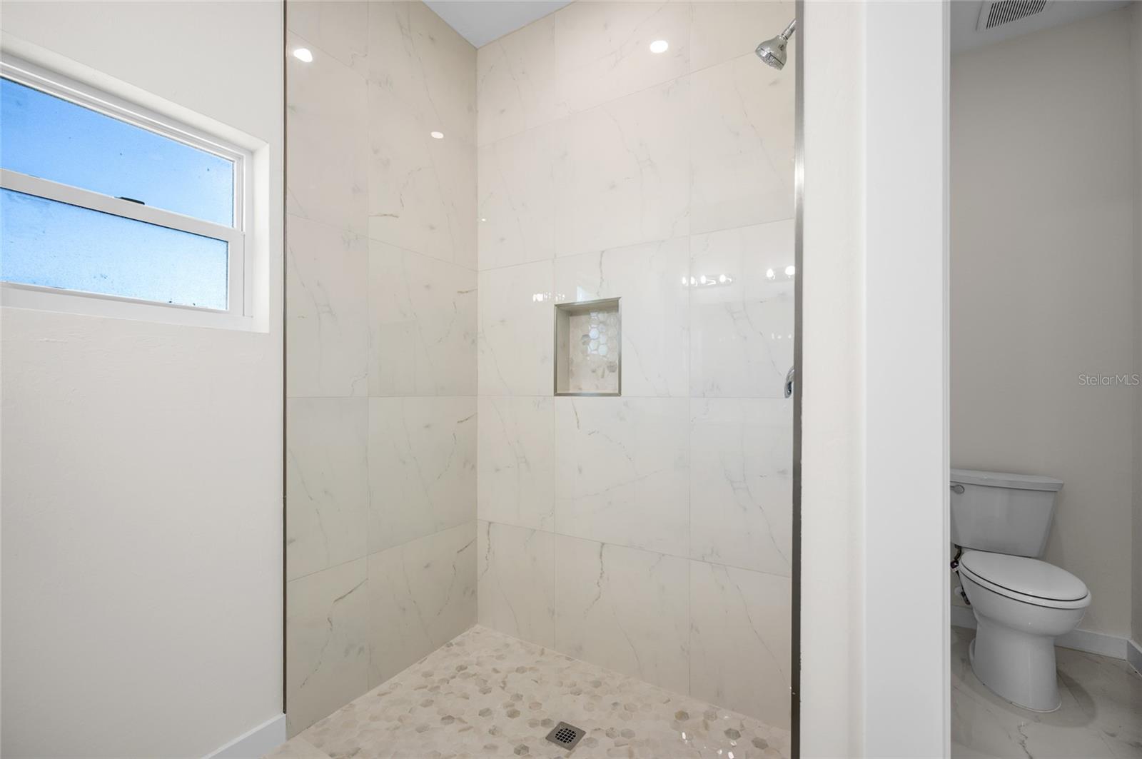 ROTONDA SANDS - Residential Lease