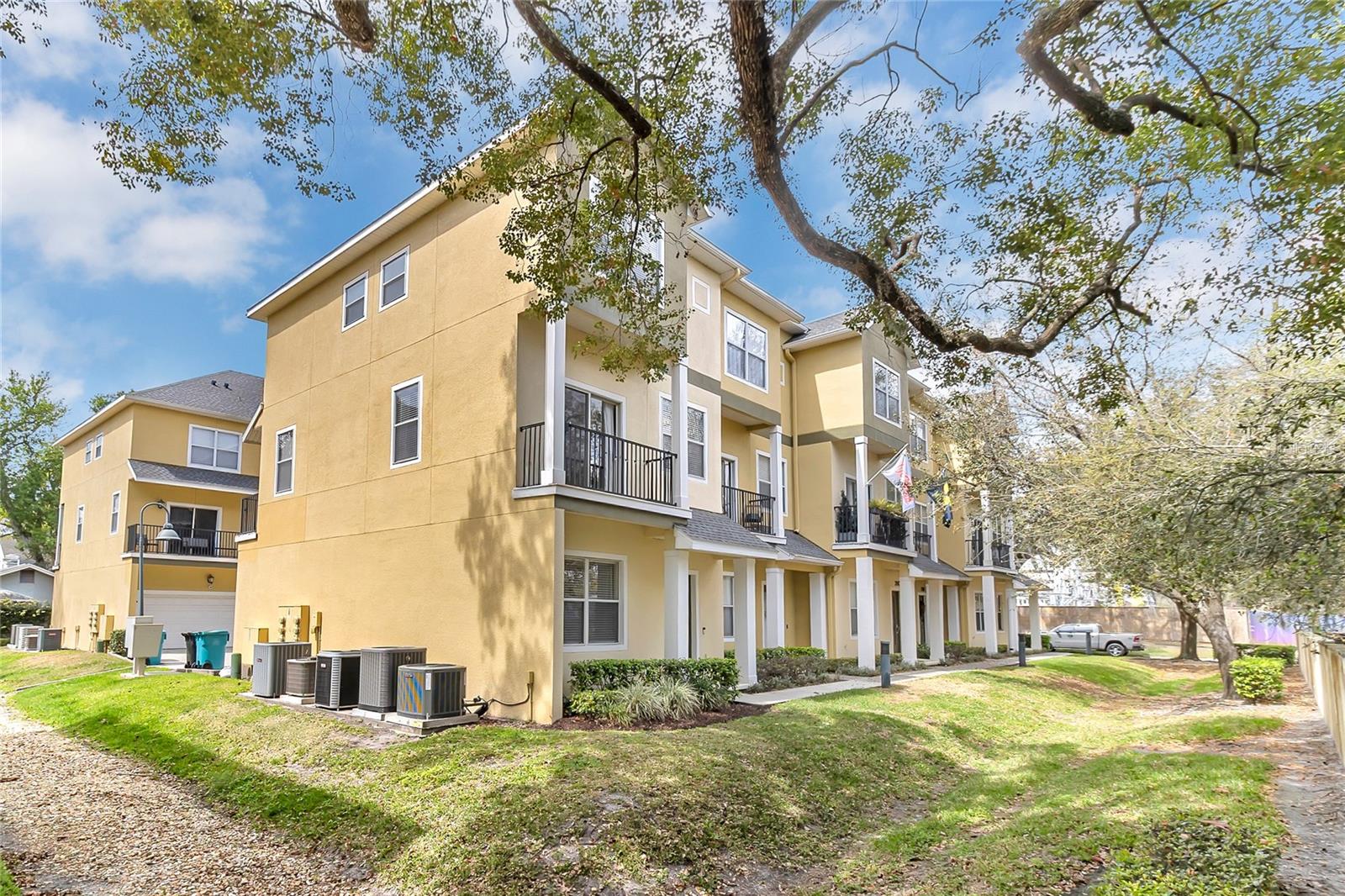 DELANEY COURT - Residential