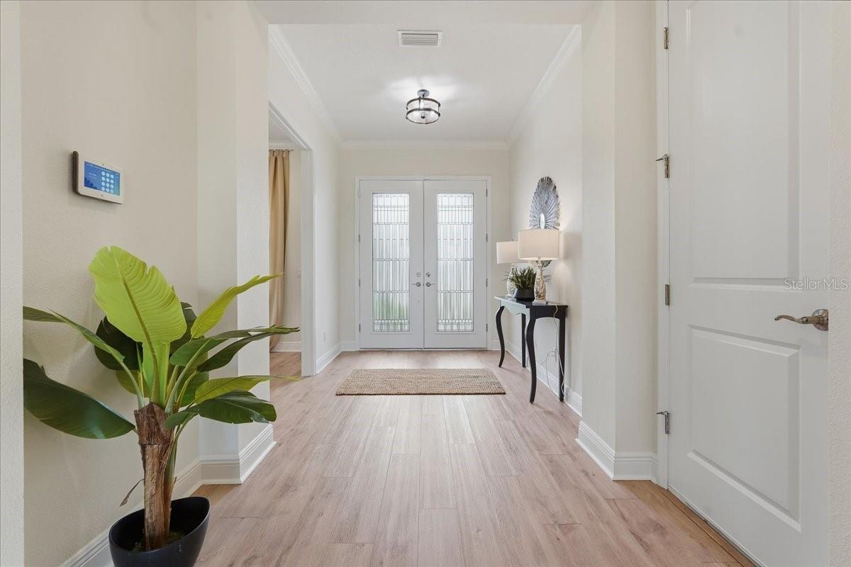 11232 RUSTIC TIMBER LOOP